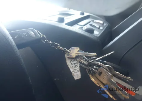 2017 Volkswagen Jetta 1.4T S из США, поврежденный, VIN 3VW2B7AJ2HM269867